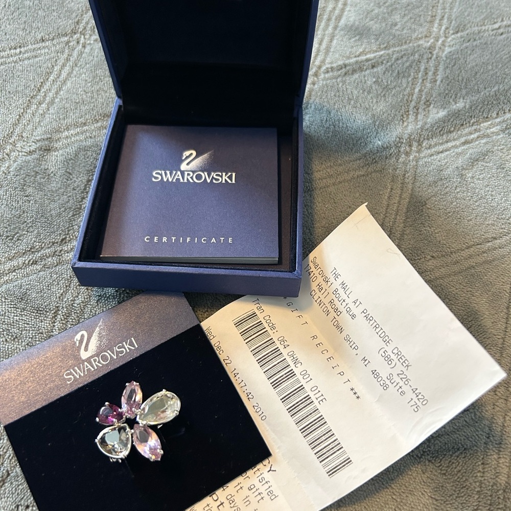 Swarovski Crystal Pin - Silver with Purple Crystals - Picture 2 of 5